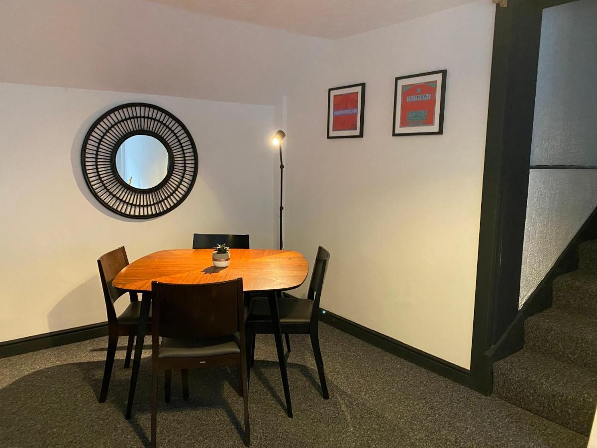 Gorgeous Town Center 3 Bedroom Self Contained Apartment For 1-5 People 哈罗盖特 外观 照片