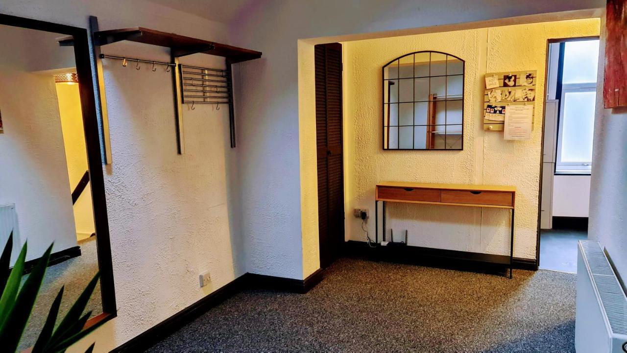 Gorgeous Town Center 3 Bedroom Self Contained Apartment For 1-5 People 哈罗盖特 外观 照片
