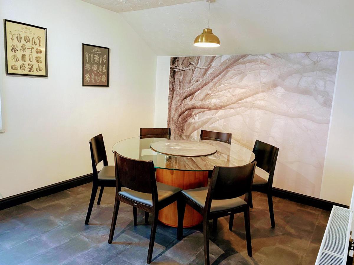 Gorgeous Town Center 3 Bedroom Self Contained Apartment For 1-5 People 哈罗盖特 外观 照片